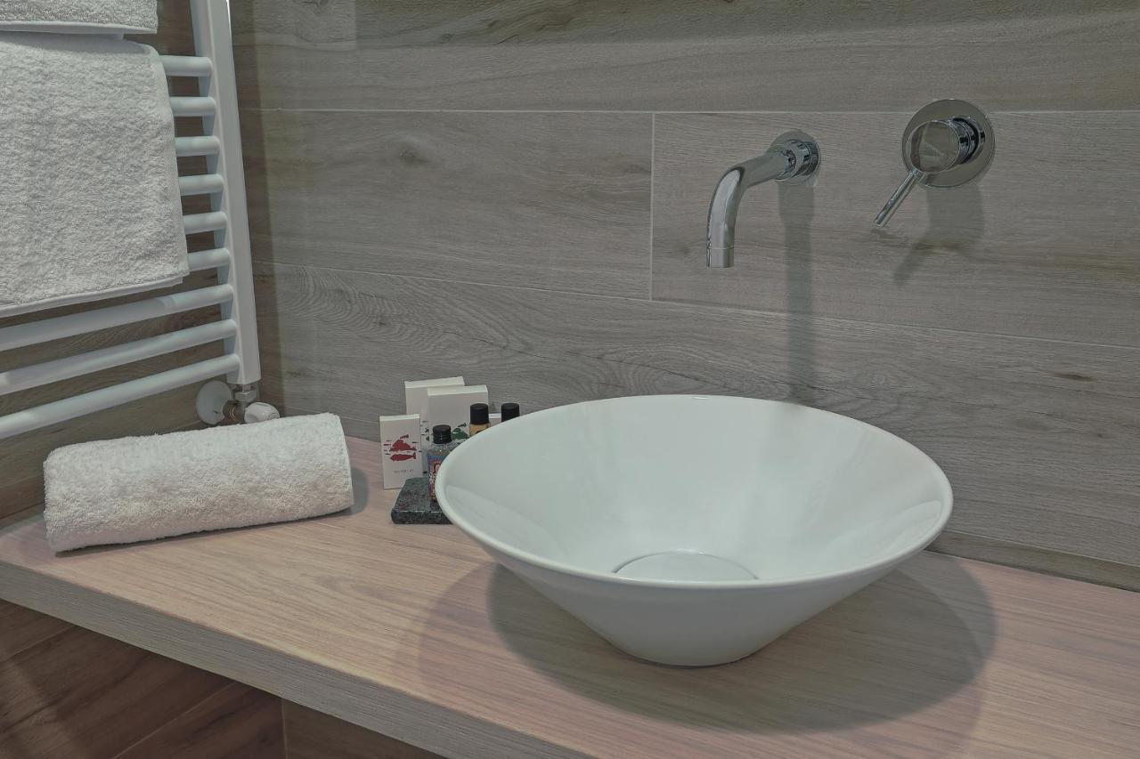 Liberta Central Suites Palermo Eksteriør billede