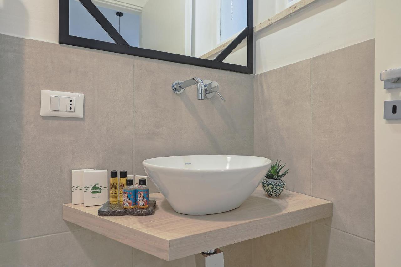 Liberta Central Suites Palermo Eksteriør billede